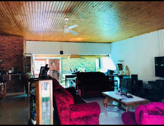 350M² BUSINESS FOR SALE IN BO-DORP